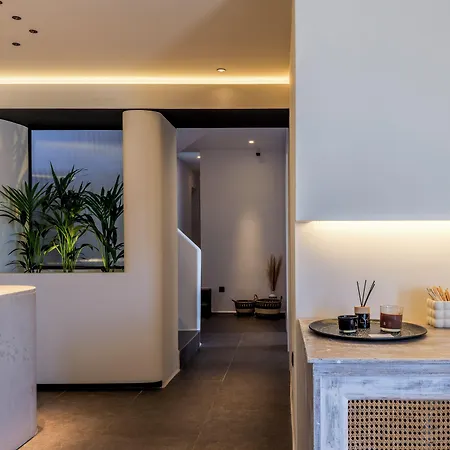 Yalos Sunset View Szálloda 3*