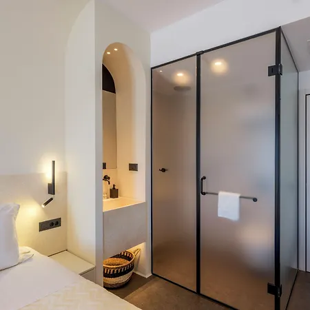 Yalos Sunset View Szálloda