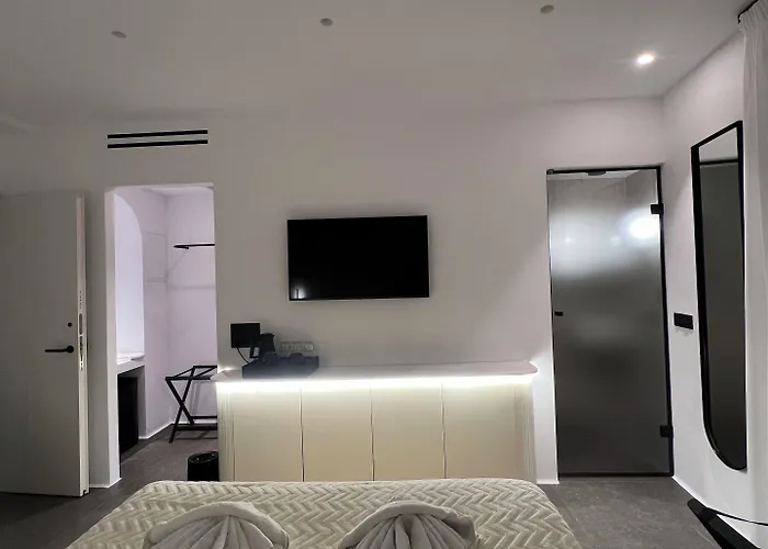 Yalos Sunset View 3* Mykonos Town